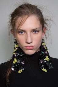 backstage-defile-giambattista-valli-automne-hiver-2015-2016-paris-coulisses-25