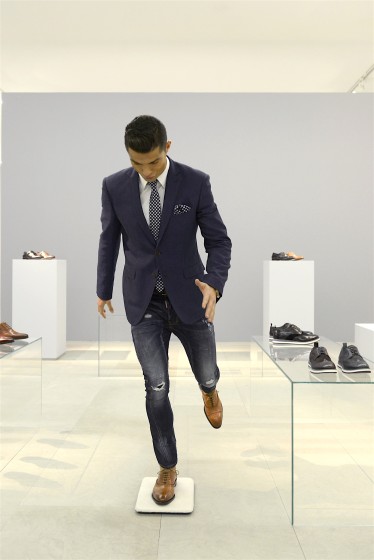 cristiano-ronaldo-cr7-footwear-10062015-12-374x560