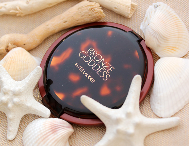 Estee-Lauder-Bronze-Goddess-Powder-Light-1