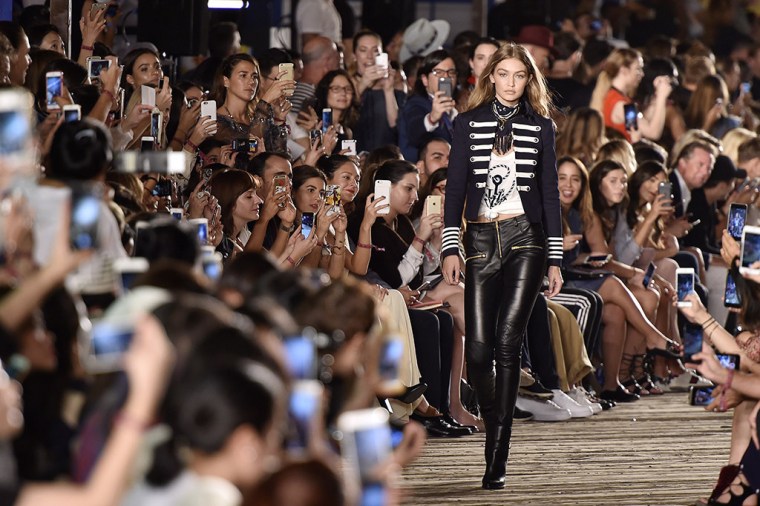 gigi-hadid-tommy-hilfiger-2